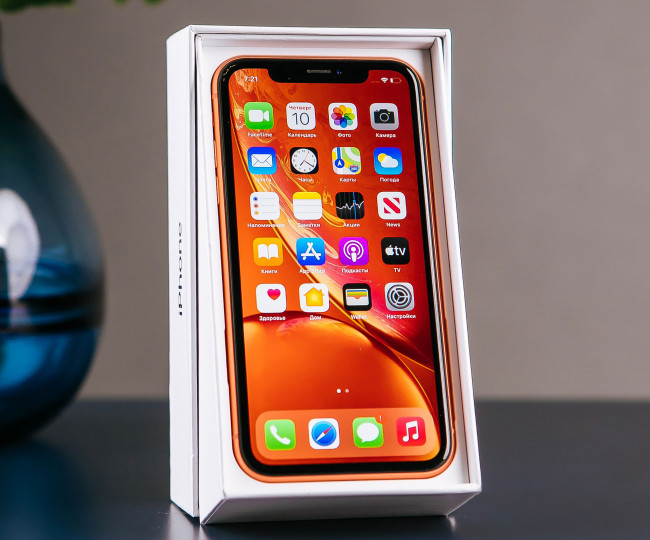 iPhone XR 64GB Coral (MRY82) б/у